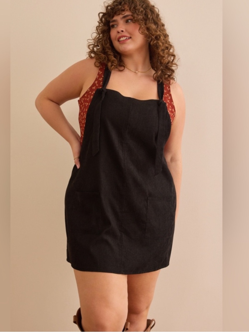 Arula  Black Corduroy Leighton Skirtall